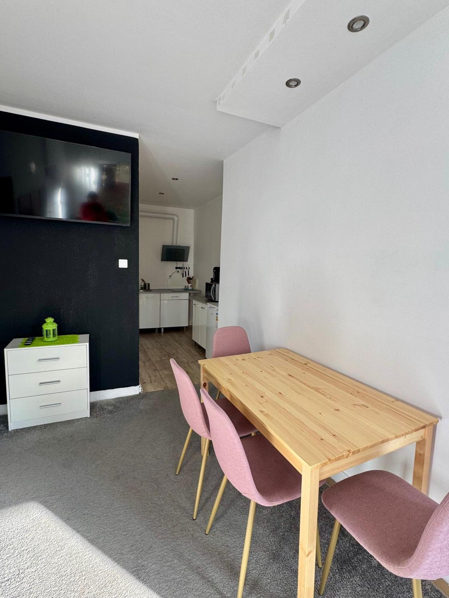 פולניסה-ז'דוז' Apartament Centrum מראה חיצוני תמונה